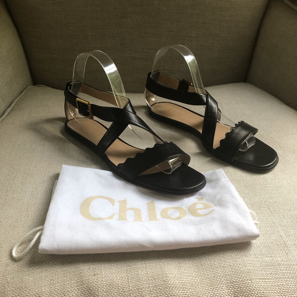 Chloe Lauren Sandals Black Leather Scalloped Flat